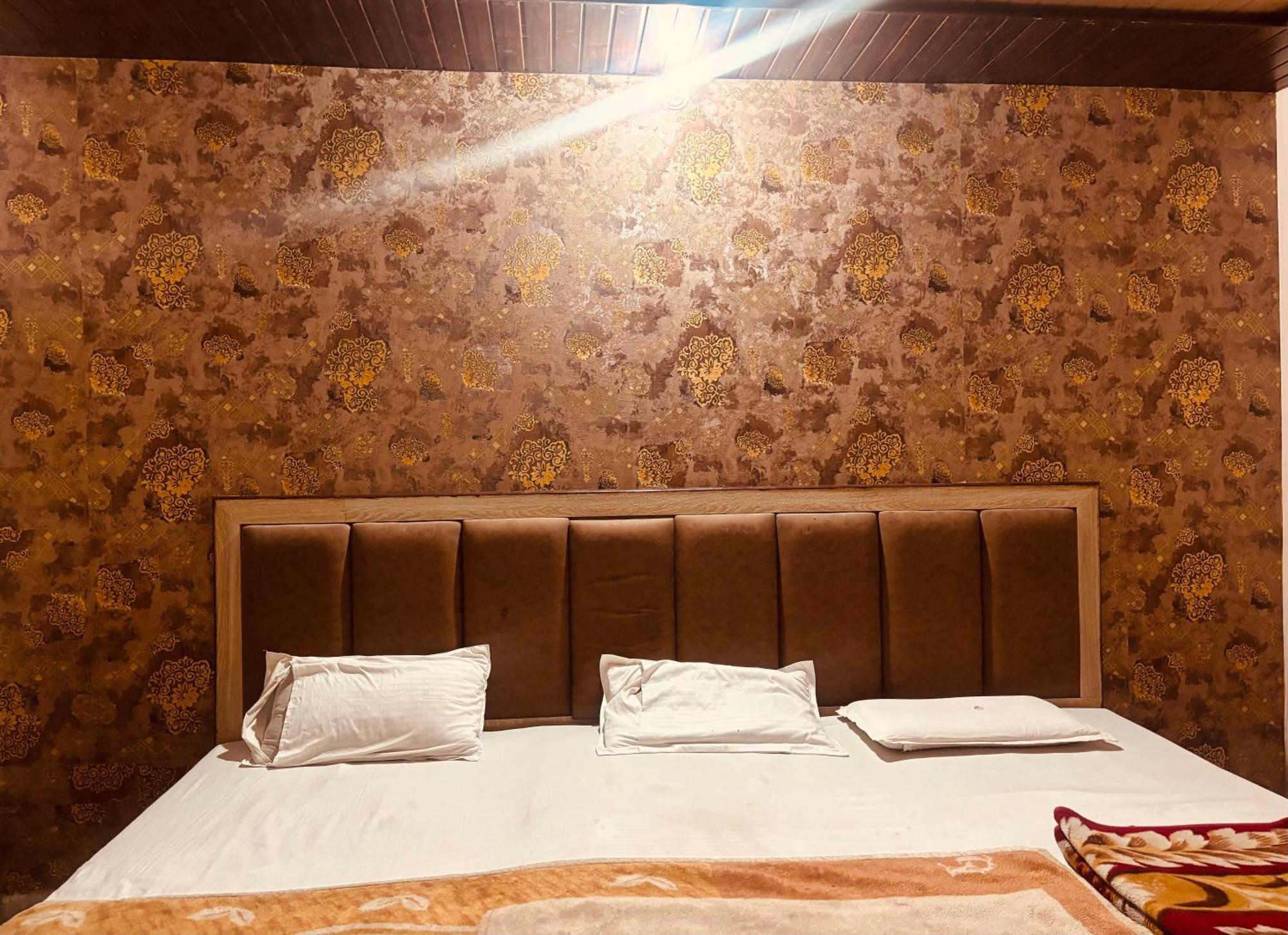 Sgh Guest House Mathura Exterior photo